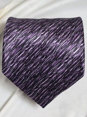 Umberto Bossi Roma Milano Men's Tie Purple Black Textured Abstract 100% Silk